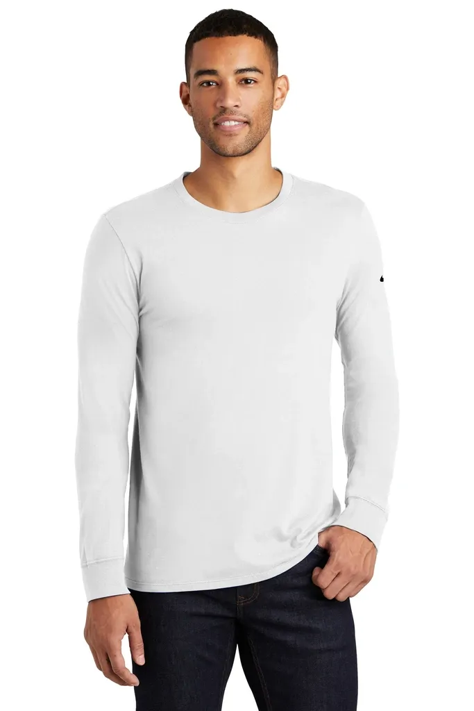 Nike Core Cotton Long Sleeve Tee. NKBQ5232 - additional view 4