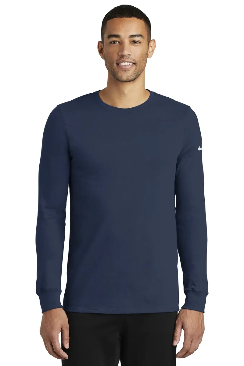Nike Dri-FIT Cotton/Poly Long Sleeve Tee. NKBQ5230